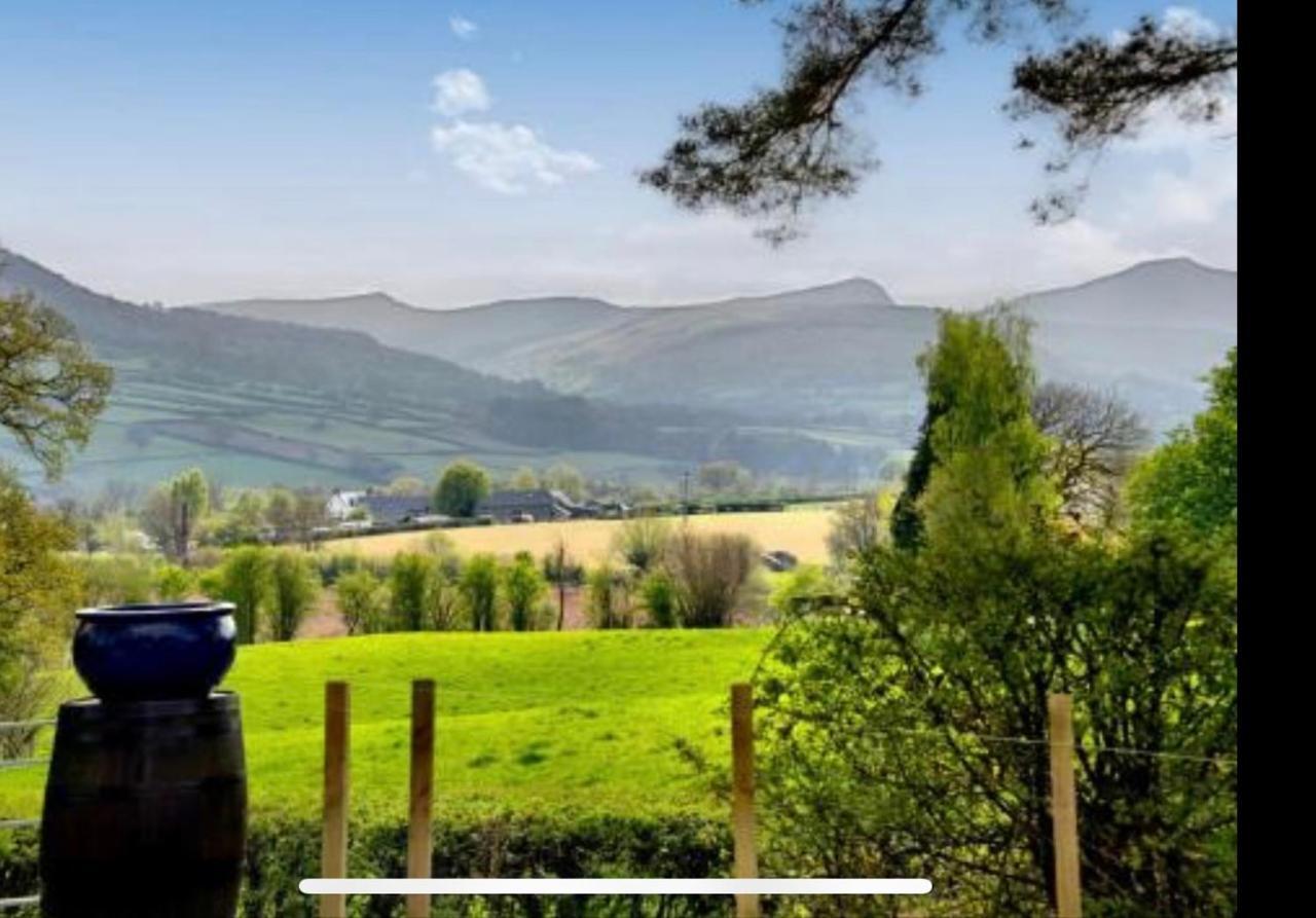 Mountain Suite, Stunning Views, Brecon Beacons Llanhamlach Ngoại thất bức ảnh